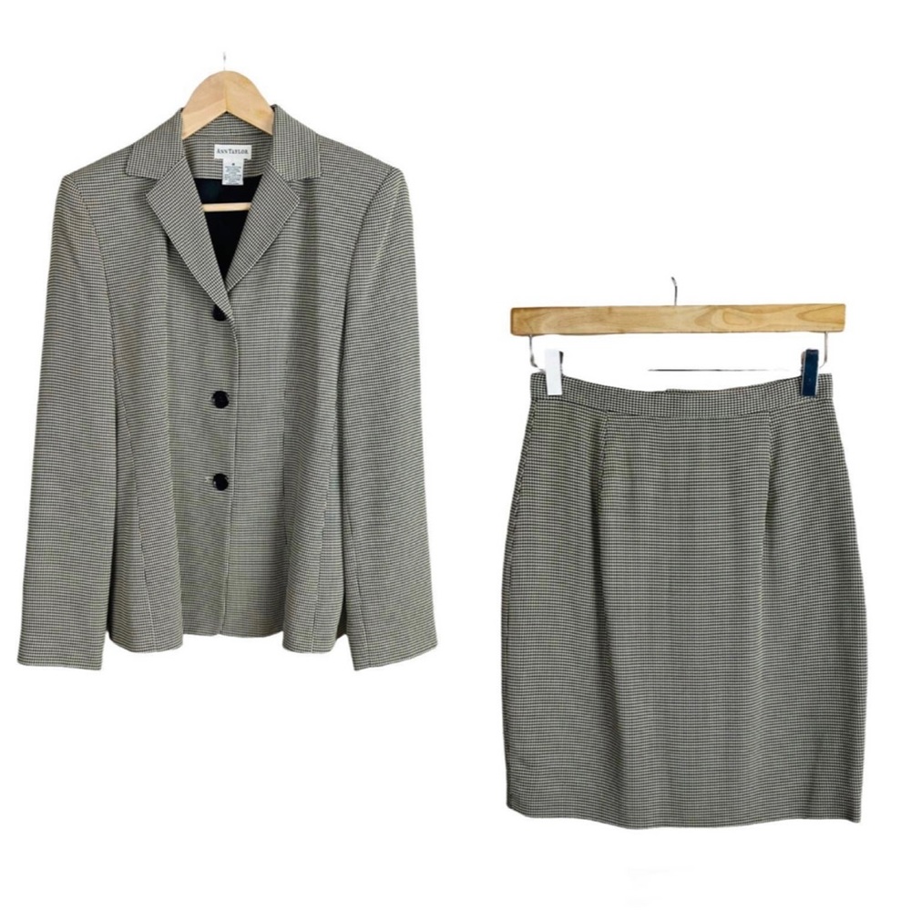 Ann Taylor Skirt Suit 4/4P